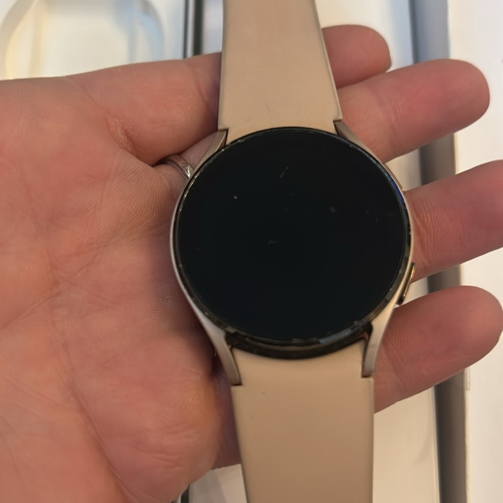 Samsung Galaxy Watch 4 - Picture 9 of 12